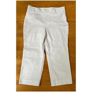 JM COLLECTION Pull On Slim Fit Stretch Rivet Detail Cropped Capri Pants, Size LP